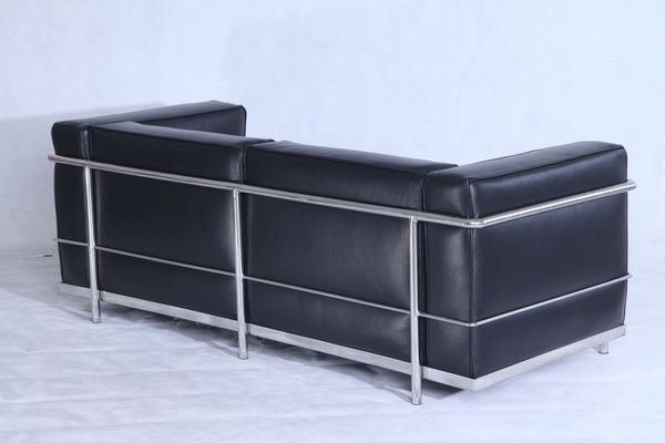 Le Corbusier LC3 Sofa in Full Leather[4] 