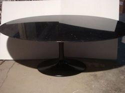Tulip Oval Table by Eero Saarinen