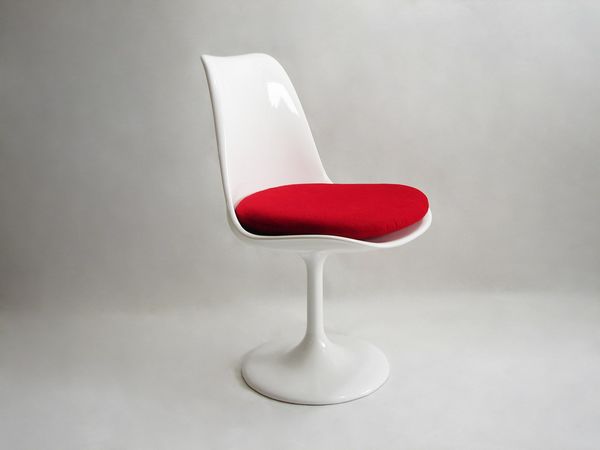 Eero Saarinen Tulip Armless Chair[2]