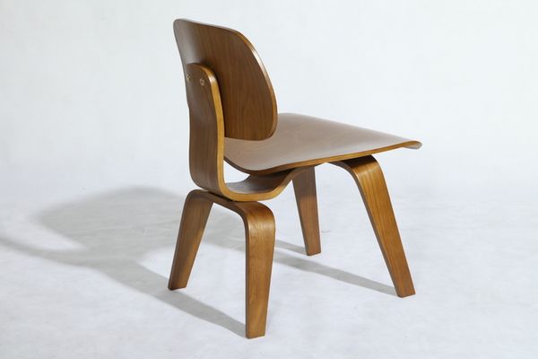 Herman Miller Molded Plywood Dining Chair.3.jpg
