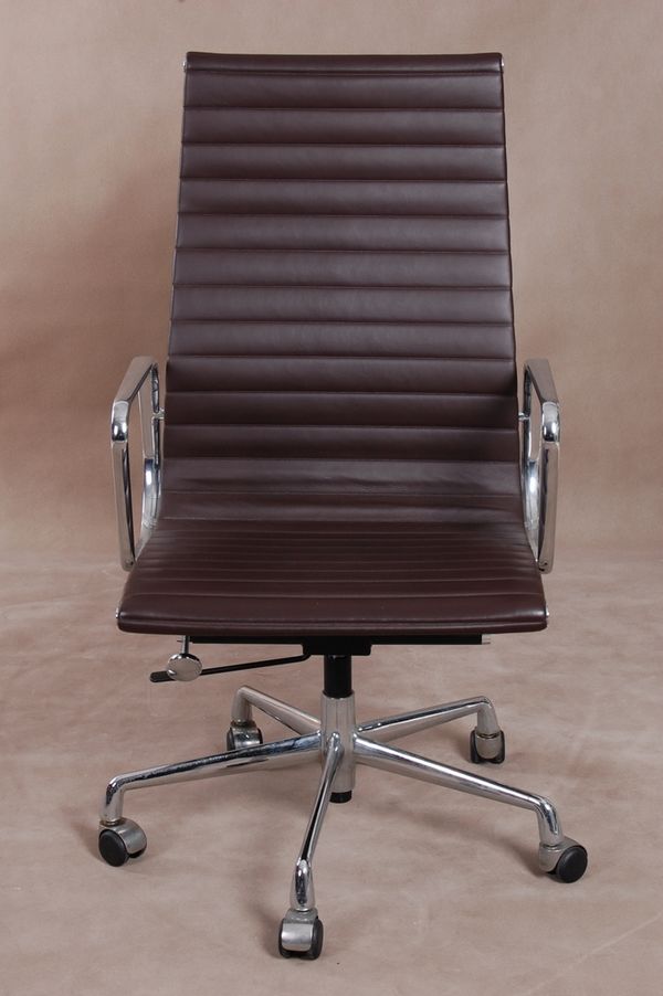 Eames Aluminum high back Office Chair.1.JPG